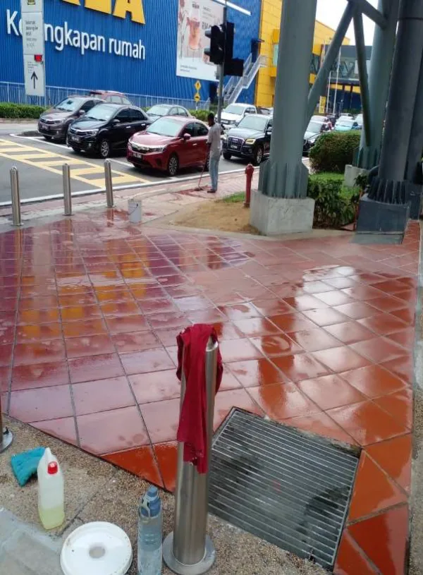 The Curve Fire Hydrant